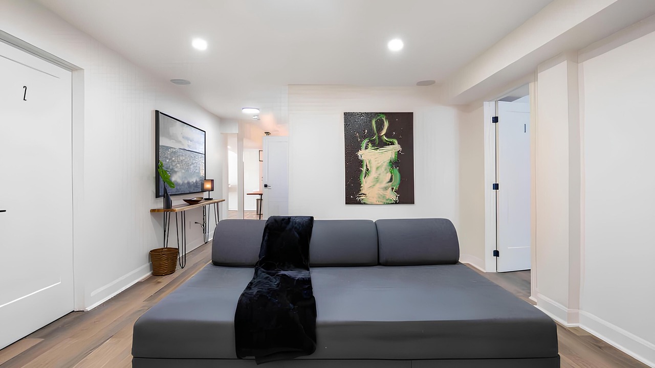 Photo of Bedroom in Ottawa Division