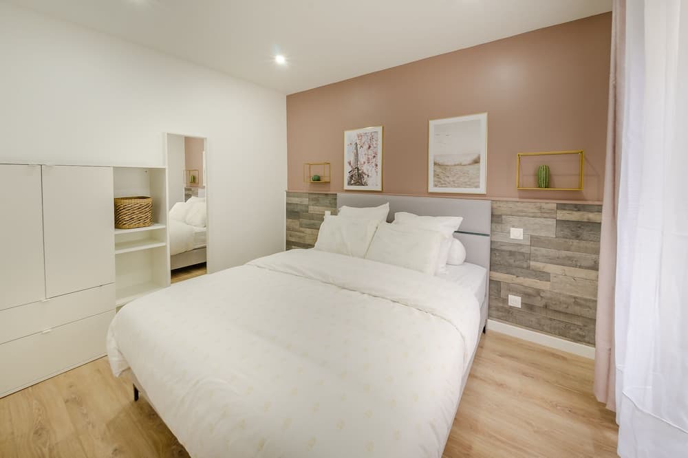 Photo of Bedroom in La Garenne-Colombes