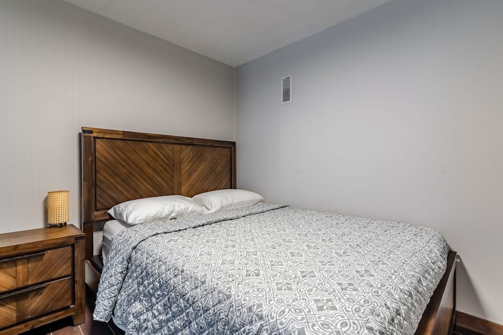 Photo of Bedroom in Collingwood