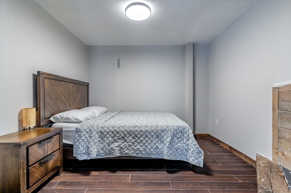 Photo of Bedroom in Collingwood