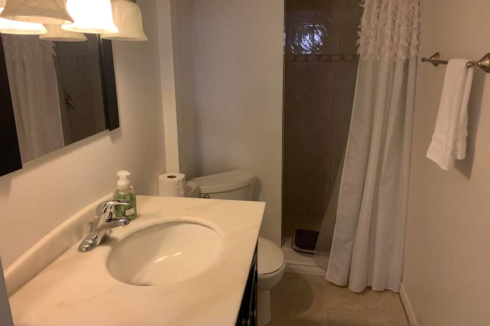 Photo of Bathroom in Amherstview