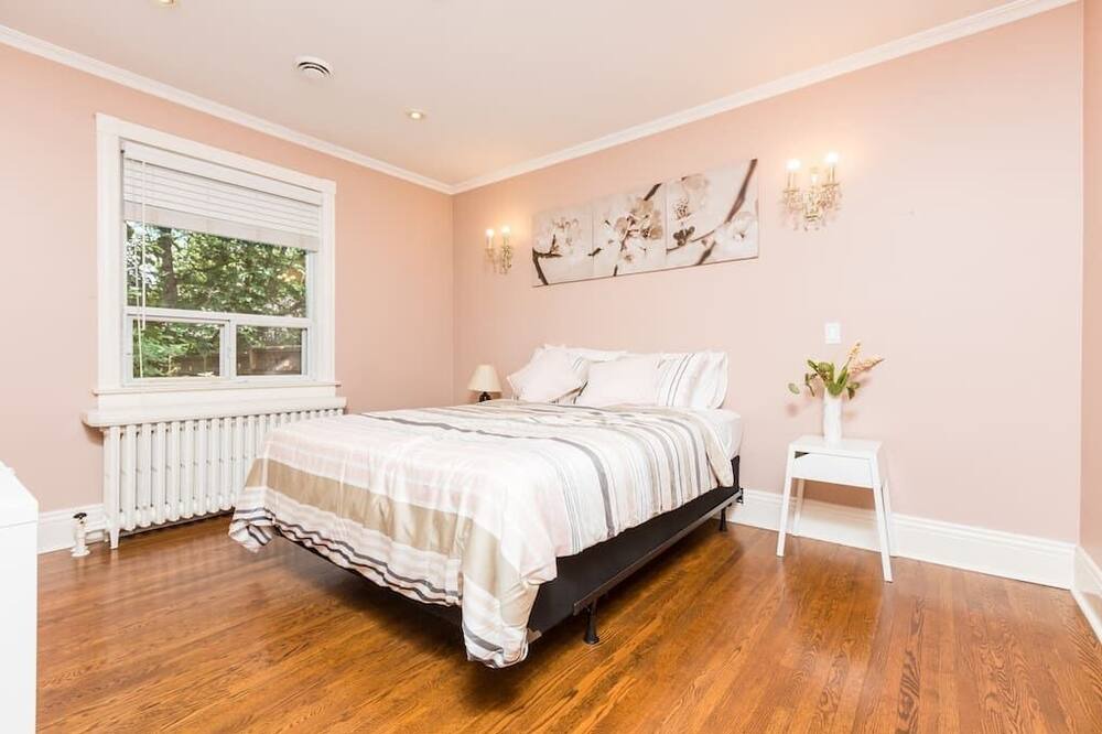 Photo of Bedroom in Sunnylea