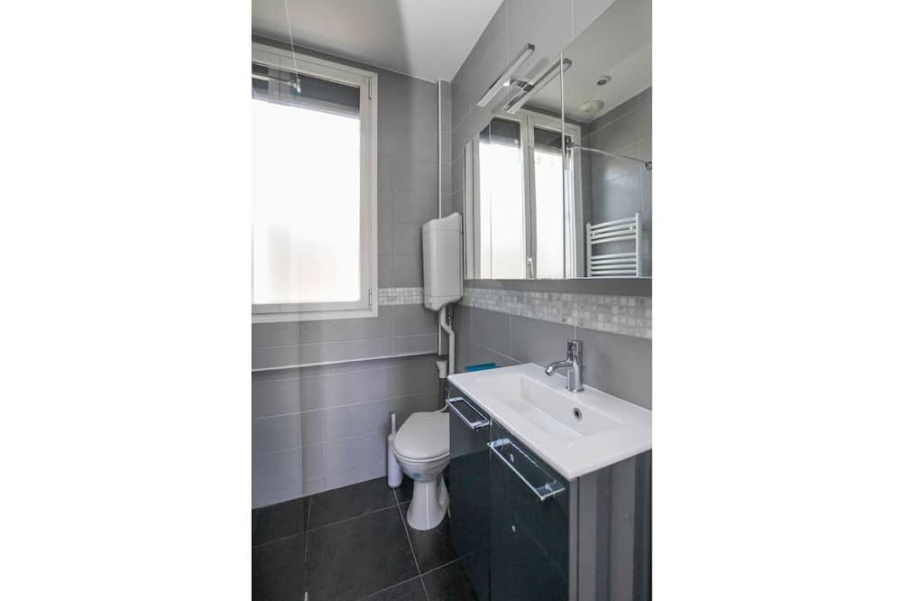 Photo of Bathroom in Pantin