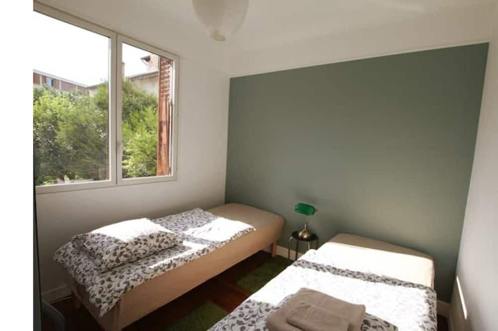 Photo of Bedroom in Pantin