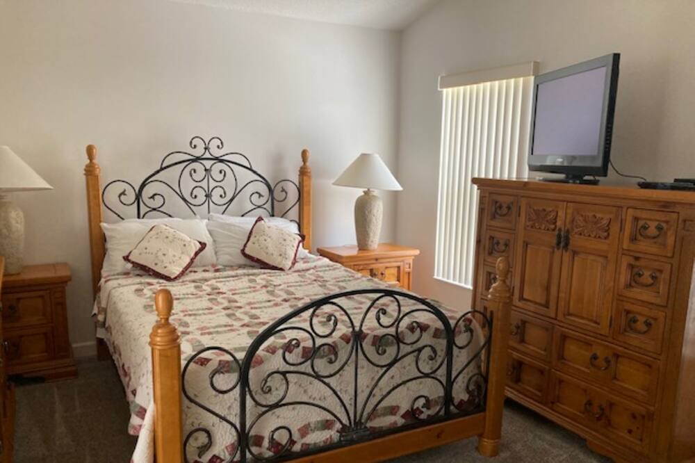 Photo of Bedroom in Thousand Oaks