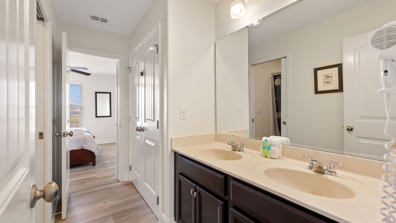 Photo of Bathroom in Davenport