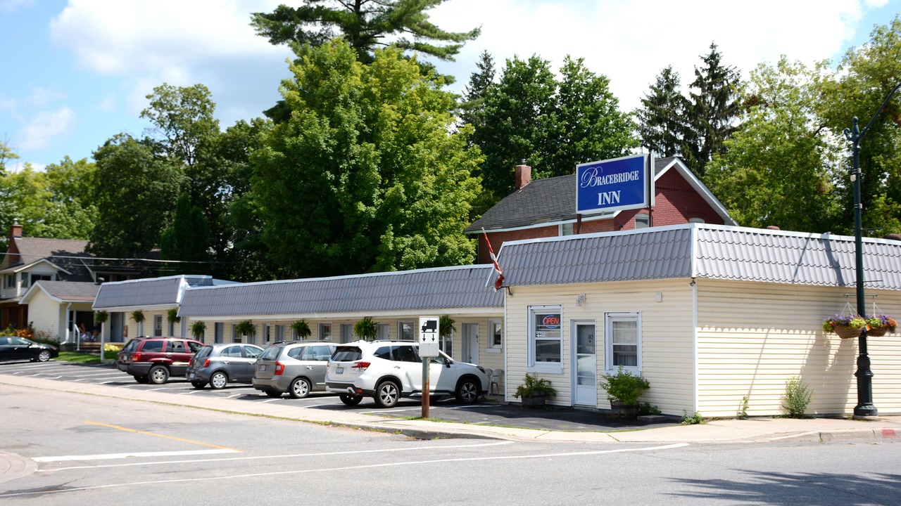 Photo of Buildings in Bracebridge