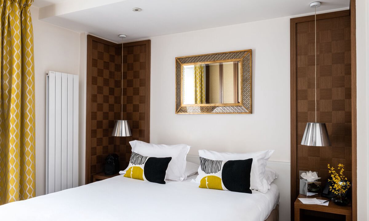 Photo of Bedroom in 8th Arrondissement