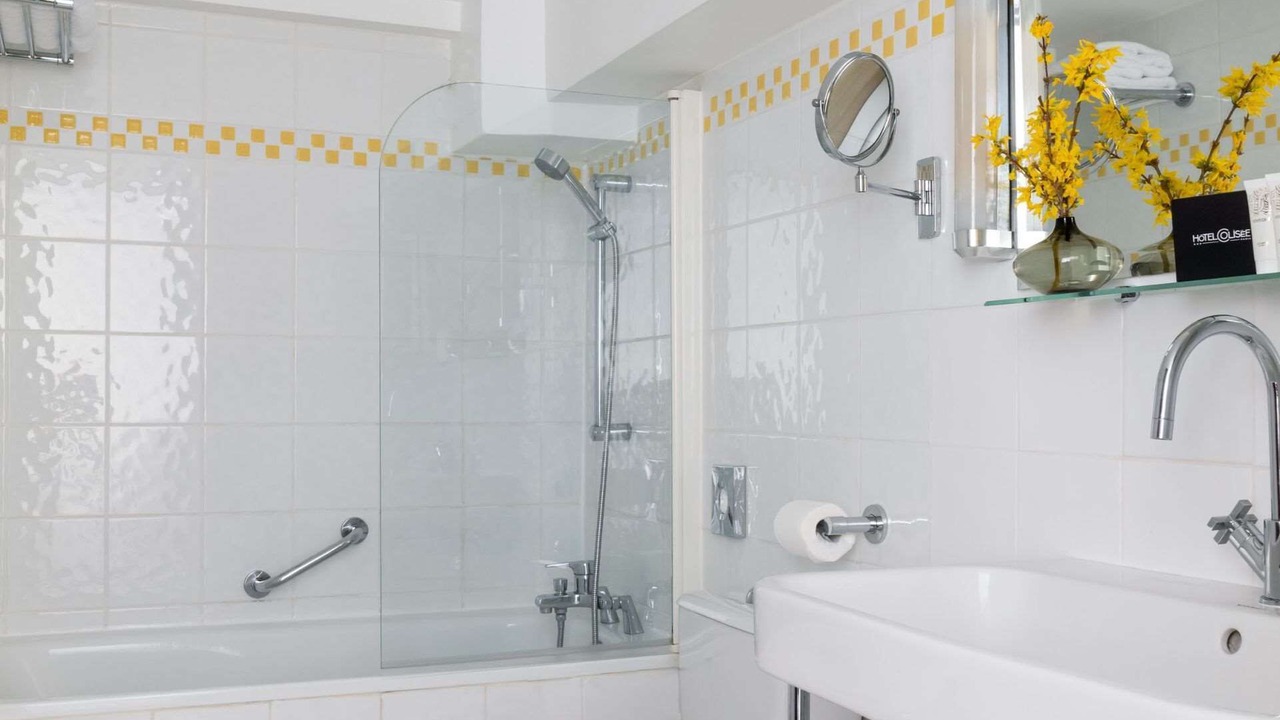 Photo of Bedroom in 8th Arrondissement