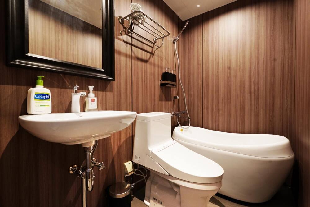 Photo of Bathroom in Ikejiri