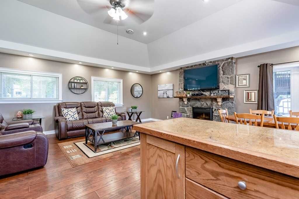 Photo of Kitchen in Victoria Harbour