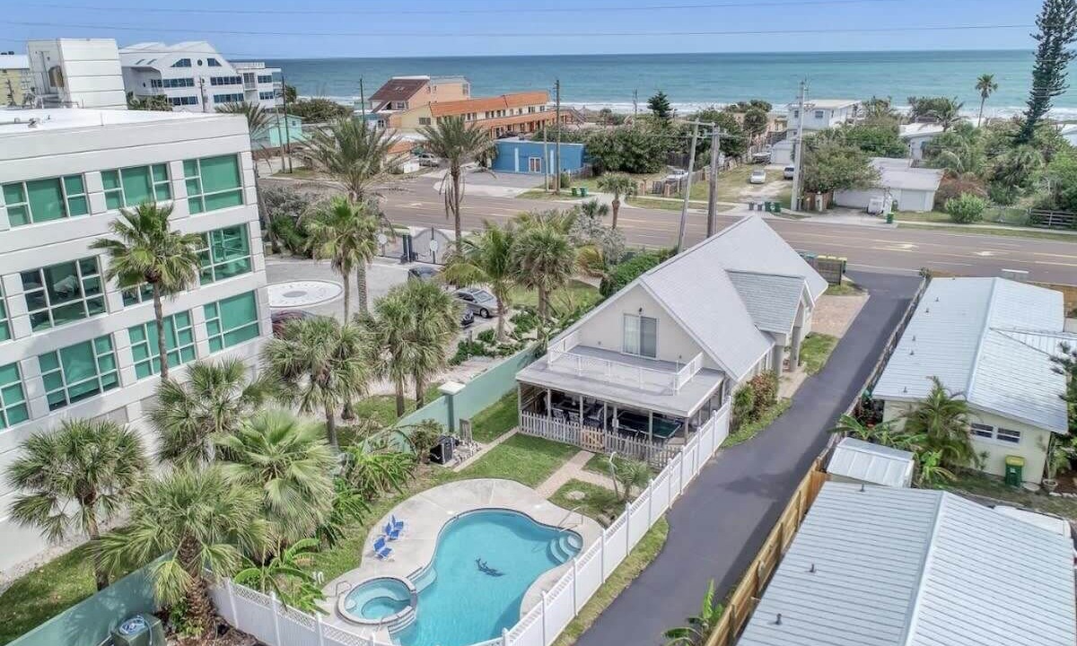 Photo of Outdoor in Orlando Beach