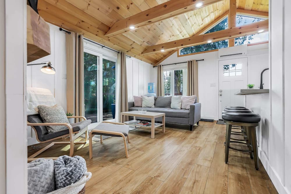 Photo of Livingroom in South Bruce Peninsula