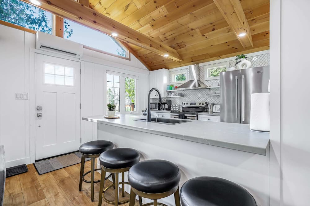 Photo of Kitchen in South Bruce Peninsula