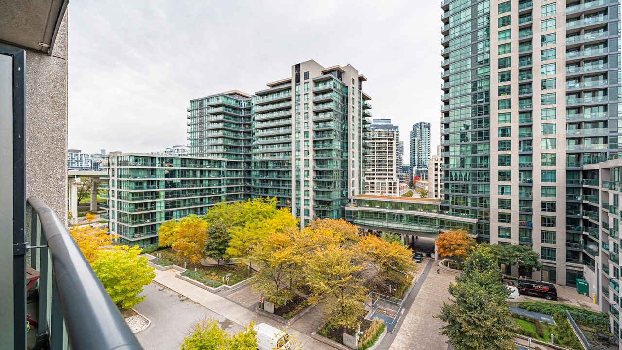 Photo of Patio Balcony in Fort York