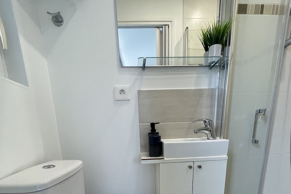 Photo of Bathroom in Tremblay-en-France