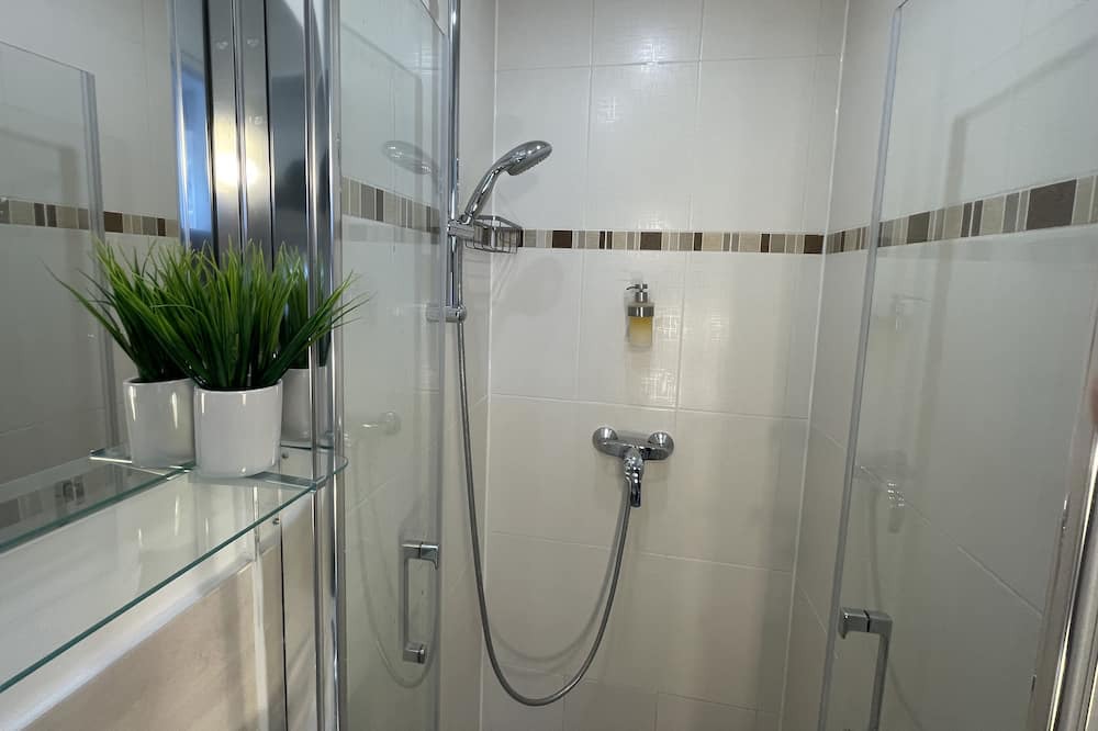 Photo of Bathroom in Tremblay-en-France