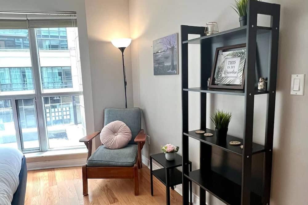 Photo of Bedroom in Fashion District