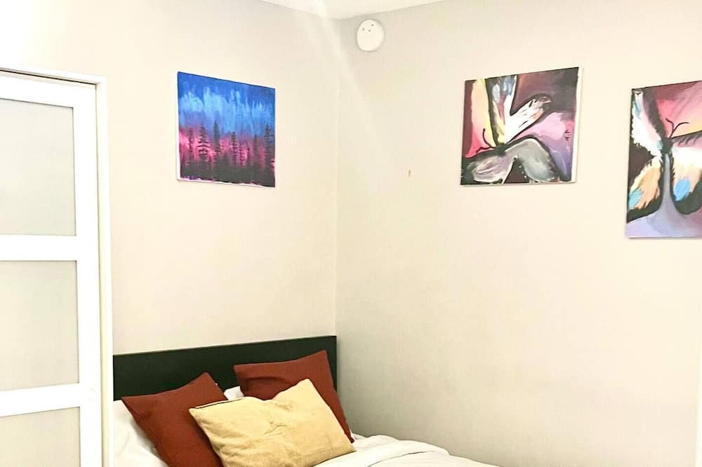 Photo of Bedroom in Fashion District
