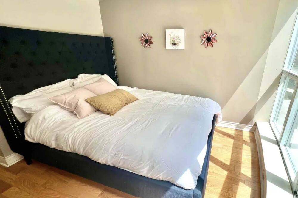 Photo of Bedroom in Fashion District