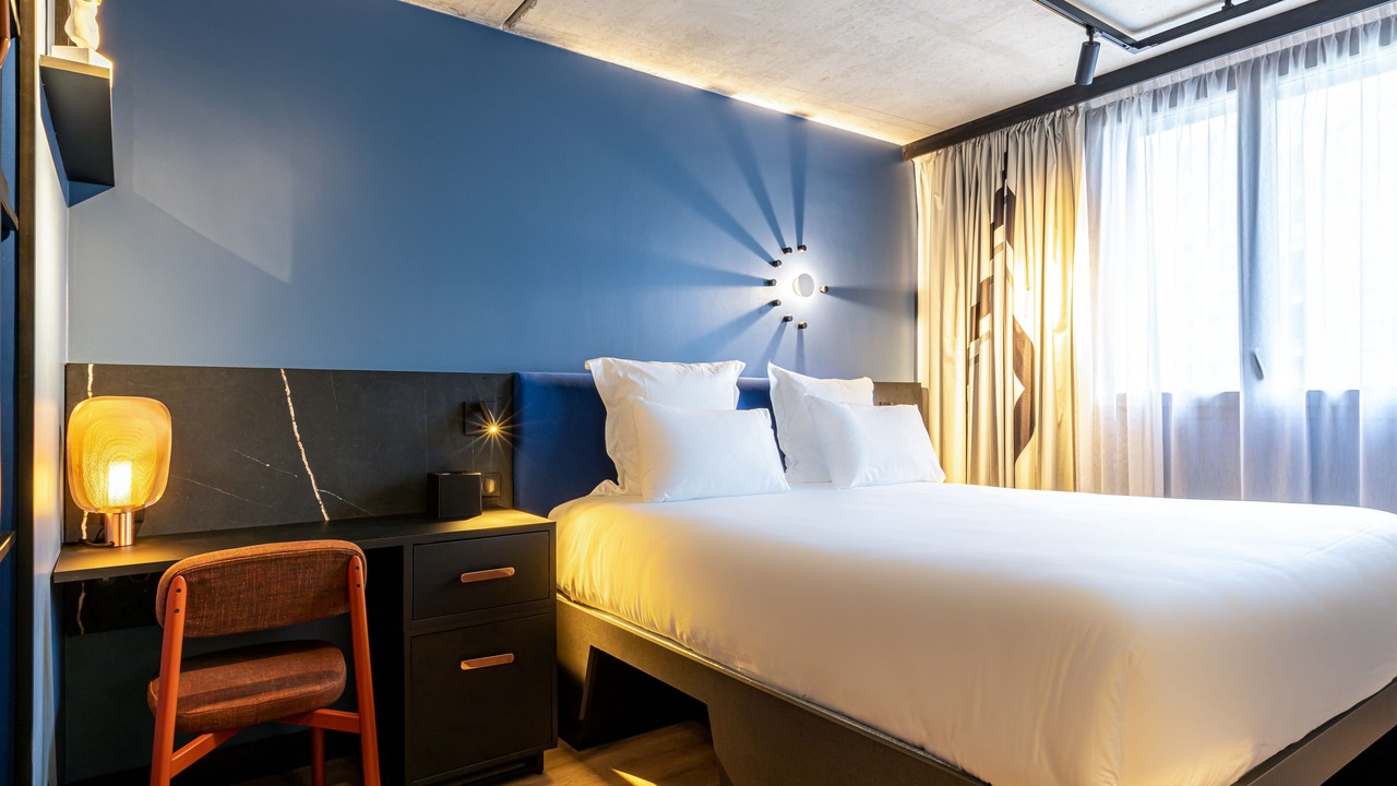 Photo of Bedroom in Saint-Ouen