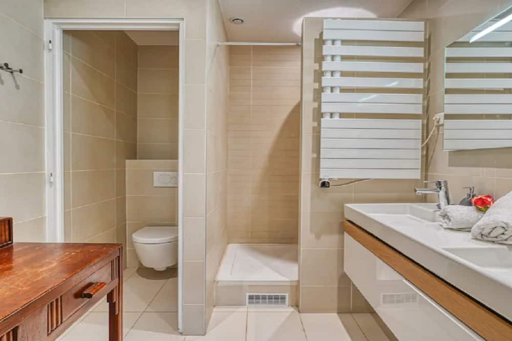 Photo of Bathroom in Saint-Victor
