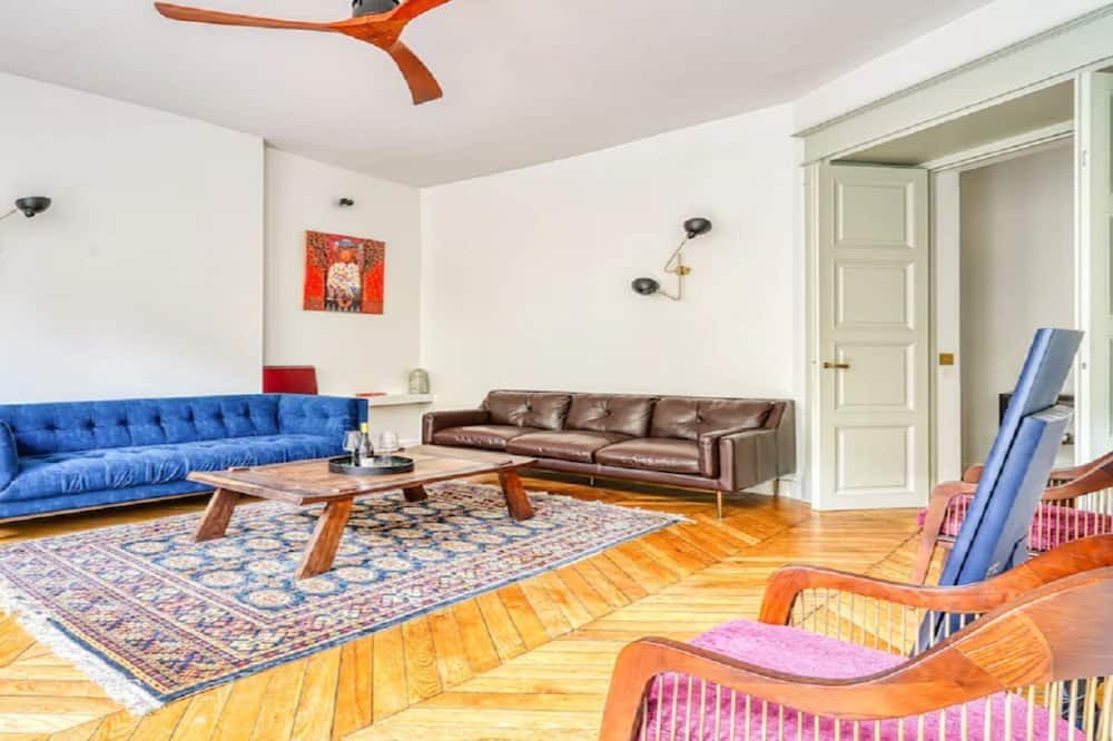 Photo of Livingroom in Saint-Victor