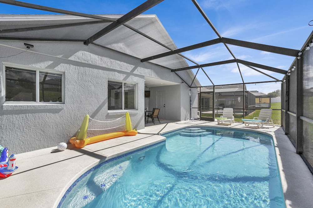 Photo of Outdoor in Hillcrest Estates