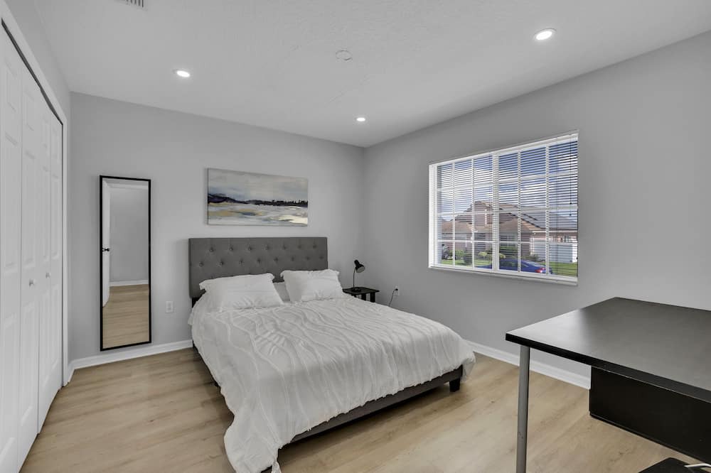 Photo of Bedroom in Hillcrest Estates