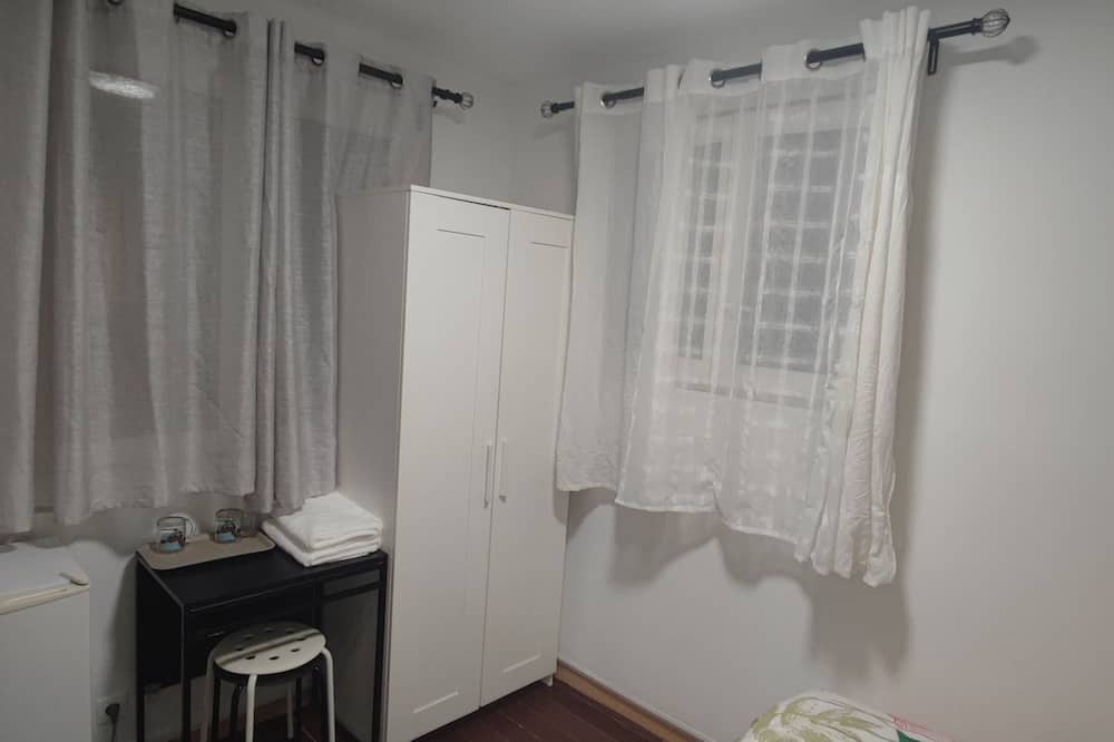 Photo of Bedroom in Pere Lachaise