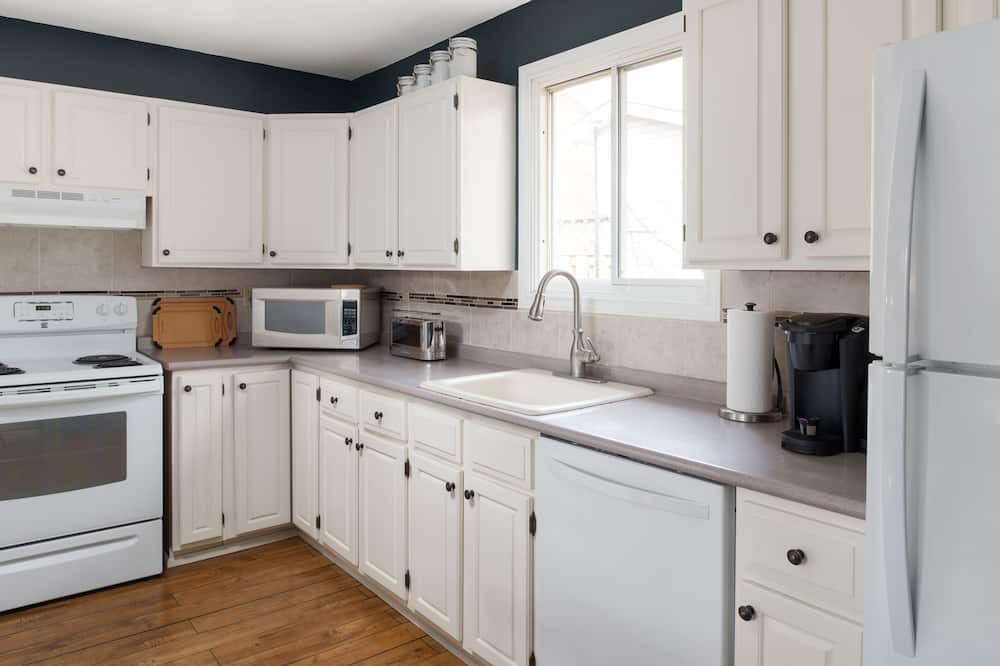 Photo of Kitchen in Newmarket