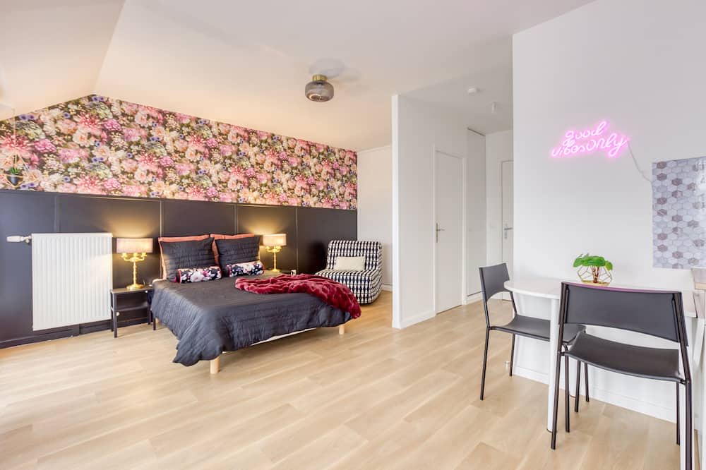 Photo of Bedroom in Drancy