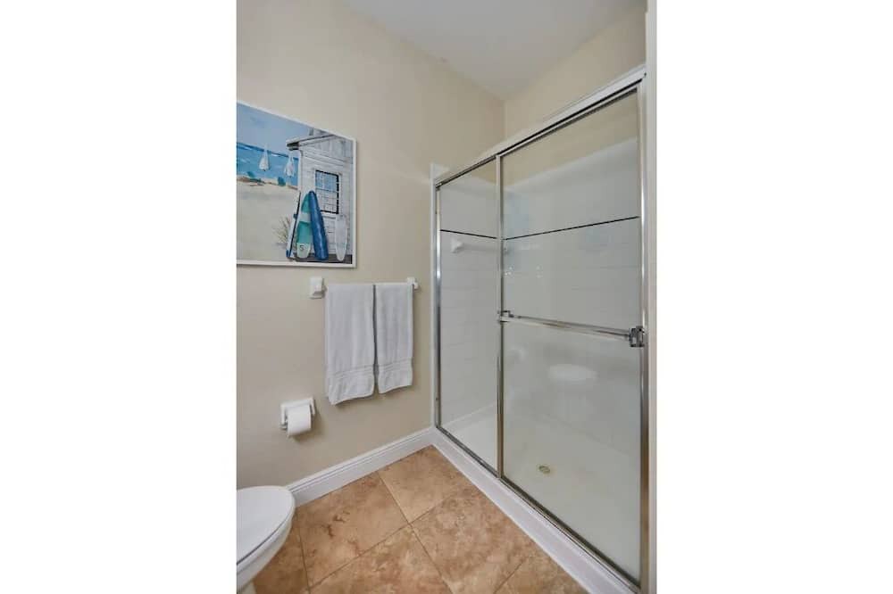 Photo of Bathroom in Hillcrest Estates