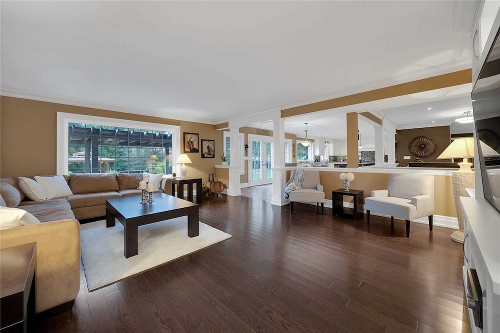 Photo of Livingroom in Markham