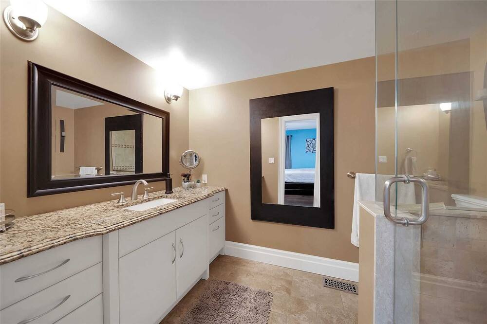 Photo of Bathroom in Markham