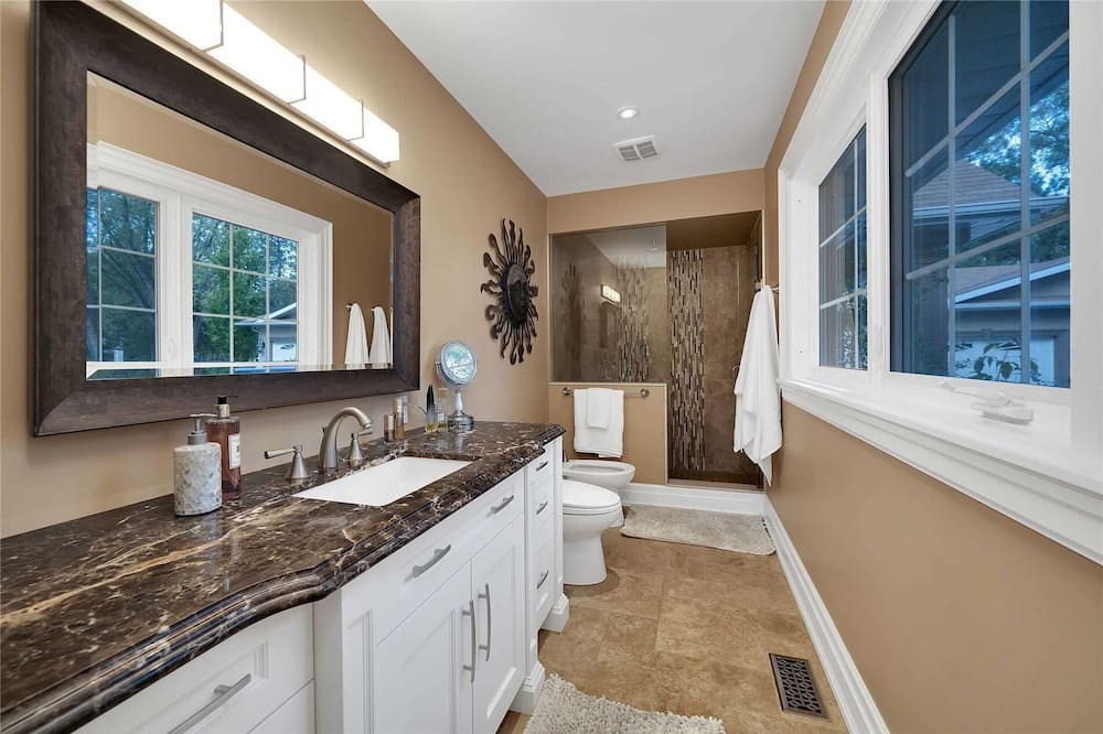 Photo of Bathroom in Markham