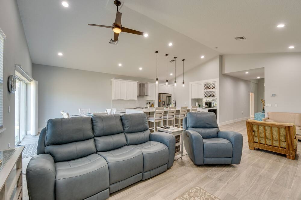 Photo of Livingroom in Rotonda Heights