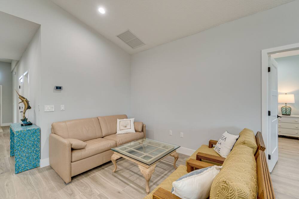 Photo of Livingroom in Rotonda Heights