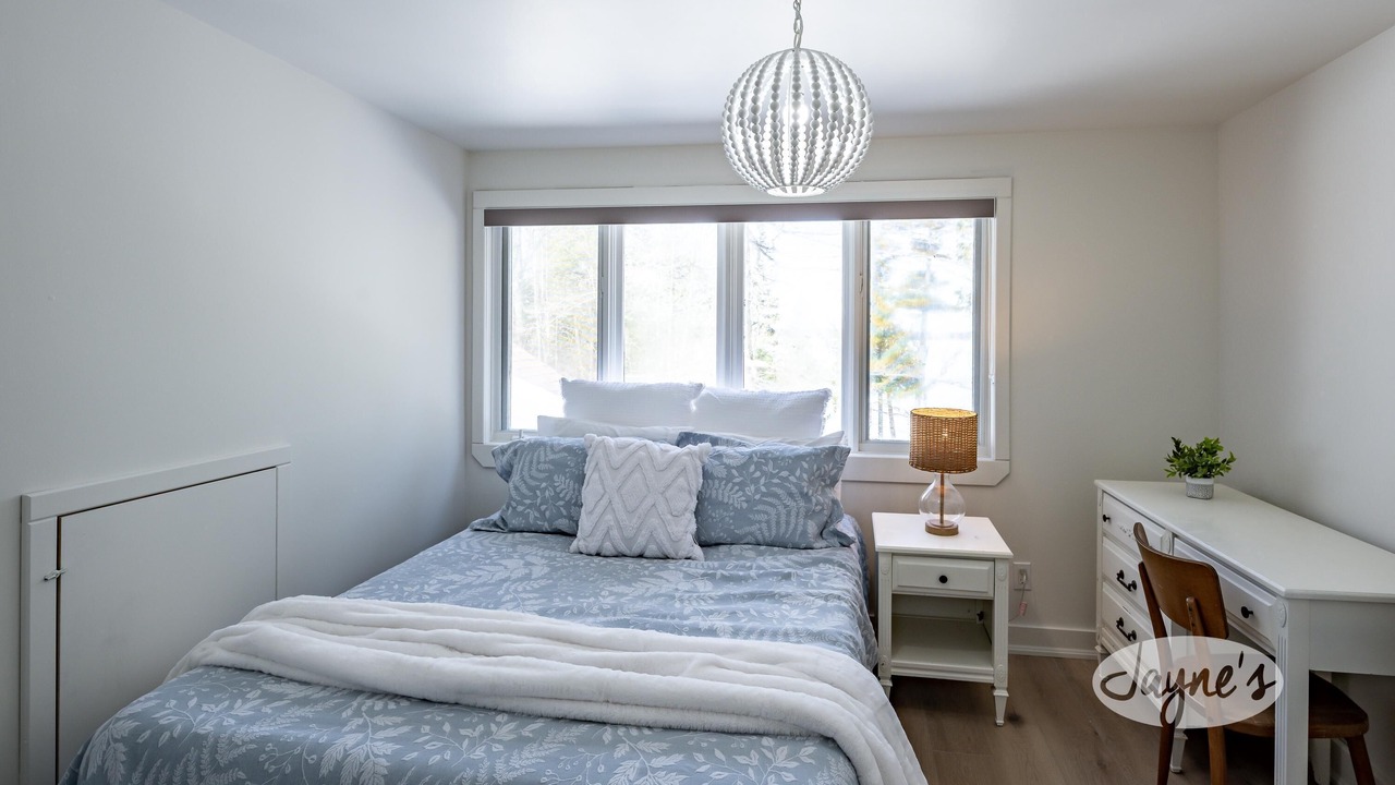 Photo of Bedroom in Oro-Medonte