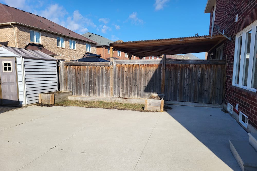 Photo of Outdoor in Brampton