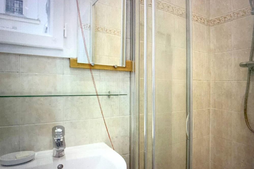 Photo of Bathroom in Passy