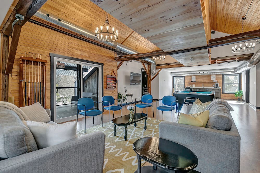 Photo of Livingroom in South Bruce