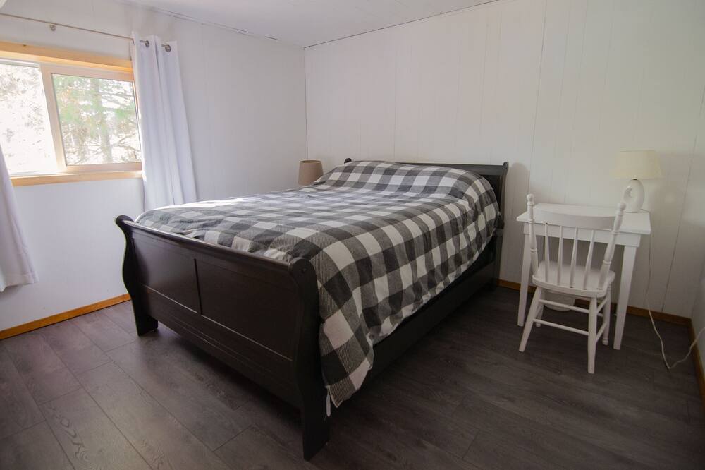Photo of Bedroom in St. Charles