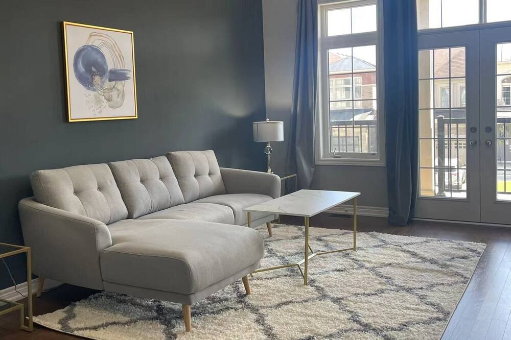Photo of Livingroom in York Regional Municipality