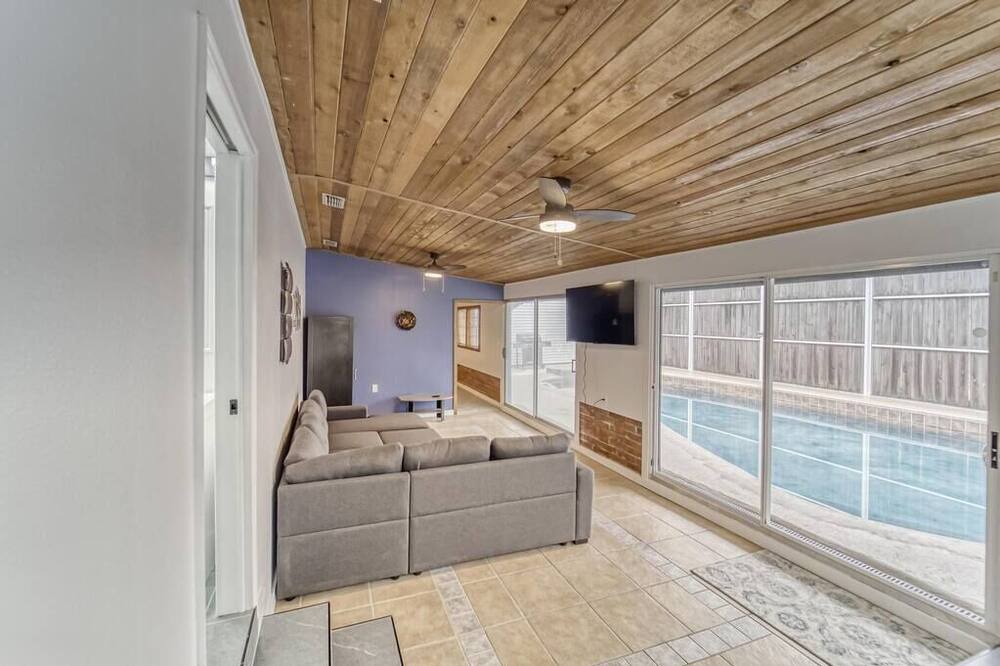 Photo of Bedroom in Riverside Heights