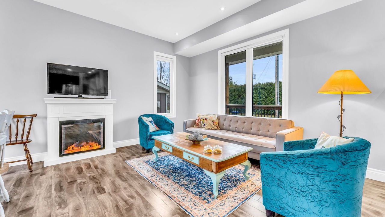 Photo of Livingroom in Innisfil