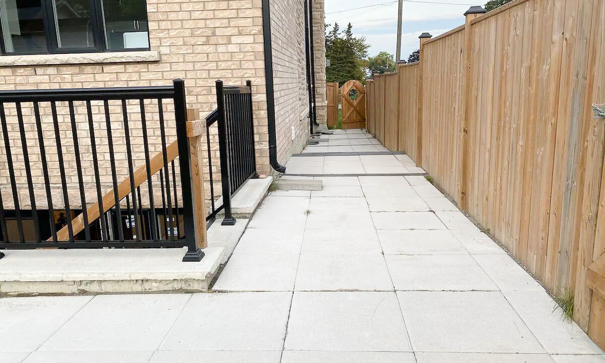 Photo of Patio Balcony in Pickering