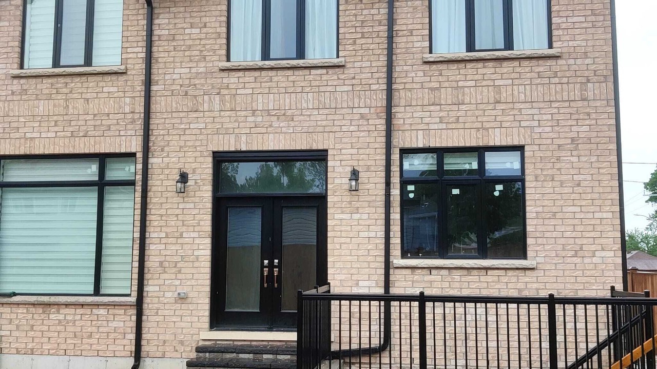Photo of Outdoor in Pickering