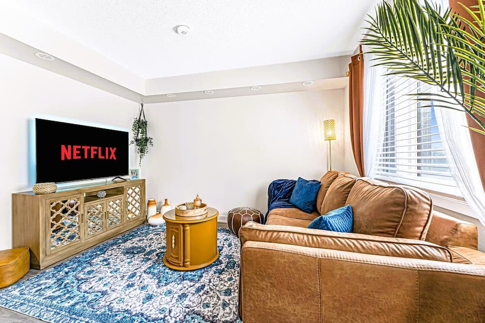 Photo of Livingroom in Aldershot
