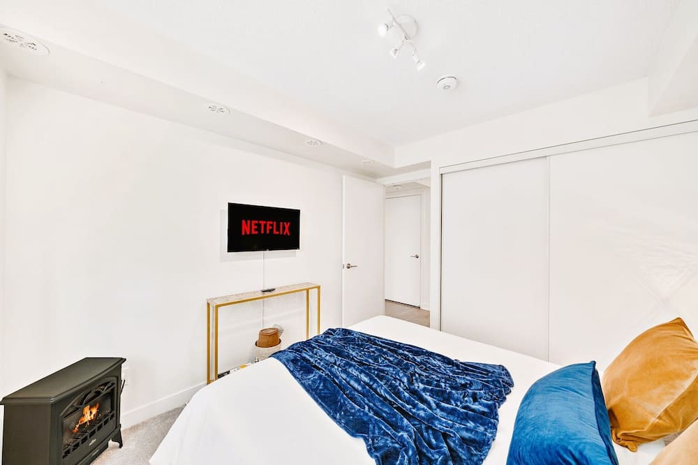 Photo of Bedroom in Aldershot